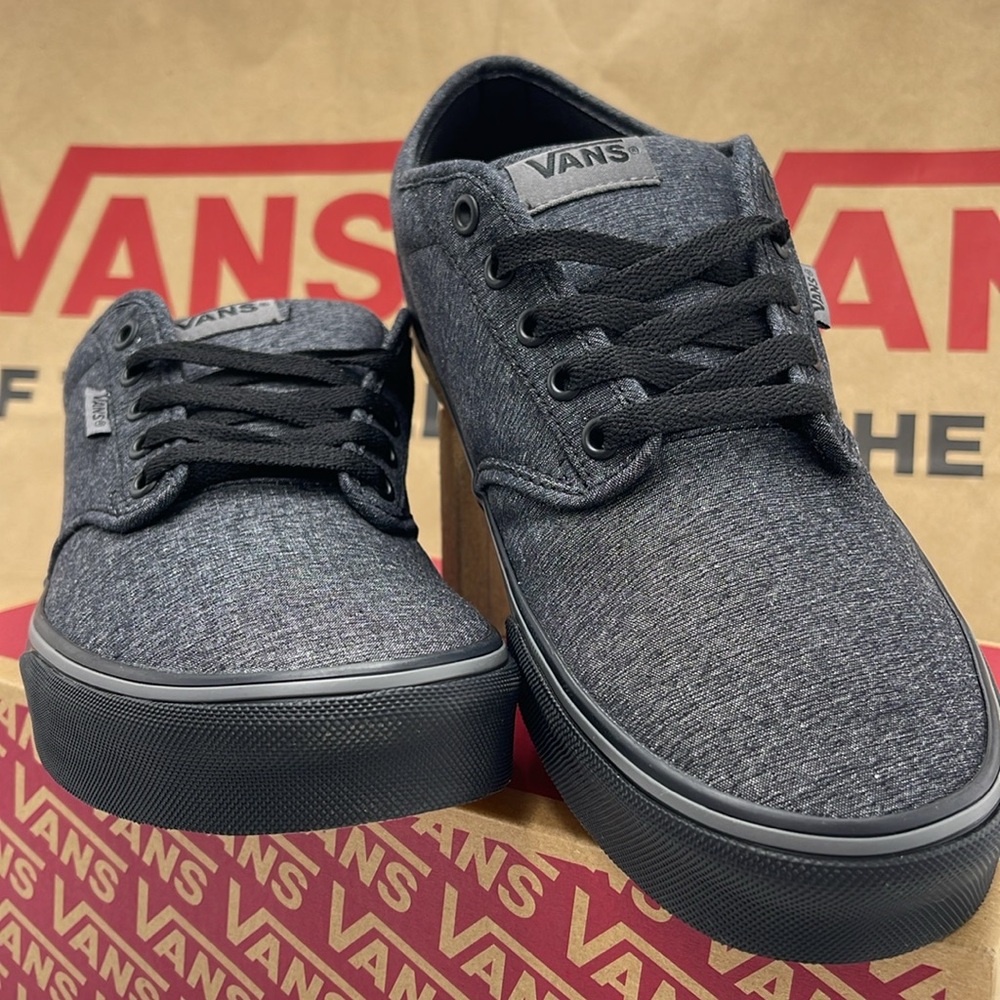 Vans Men’s Low-Top Sneakers Canvas Upper Atwood
(Varsity Textile) Black/Pewter - Picture 6 of 16